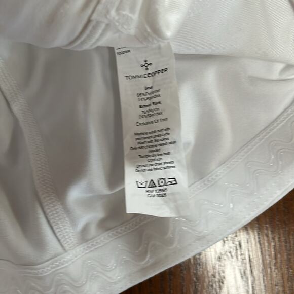 Tommie Copper Women's Compression Shirt Short Sleeve White Large Zip Up NWOT - Picture 5 of 10